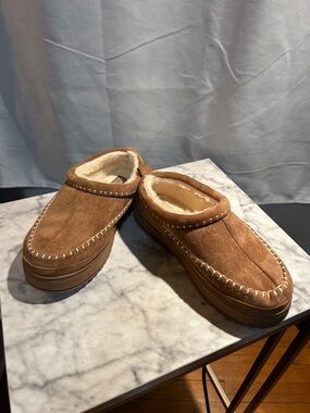 Dakine Chestnut Suede Shearling-Lined Slip-Ons